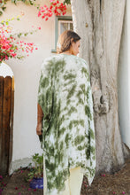 Load image into Gallery viewer, Festive Tie-Dye Kimono