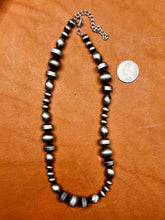 Load image into Gallery viewer, Amarillo Short Necklace