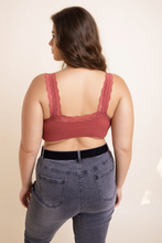 Load image into Gallery viewer, Lace Trim Padded Bralette Plus