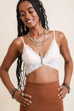 Load image into Gallery viewer, Romantic Lace Scallop Bralette Small / Ivory