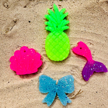 Load image into Gallery viewer, Summer Mini Sea Shell Car Freshie
