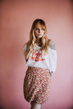Load image into Gallery viewer, Vintage 70s Babe - Off the Shoulder
