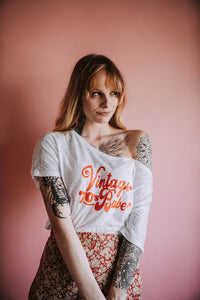 Vintage 70s Babe - Off the Shoulder