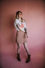 Load image into Gallery viewer, Vintage 70s Babe - Off the Shoulder
