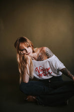 Load image into Gallery viewer, Vintage 70s Babe - Off the Shoulder

