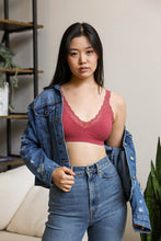 Load image into Gallery viewer, Lace Trim Padded Bralette
