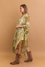 Load image into Gallery viewer, Lush Velvet Mesh Tapestry Kimono
