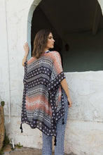 Load image into Gallery viewer, Floral Combo Kimono
