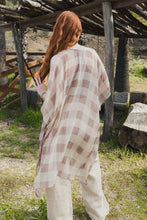 Load image into Gallery viewer, Classic Lightweight Buffalo Check Kimono

