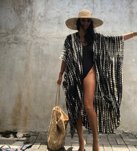 Load image into Gallery viewer, ClaudiaG B &amp; W Kimono
