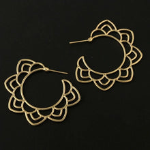 Load image into Gallery viewer, ClaudiaG Collection Flora Earrings
