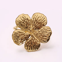Load image into Gallery viewer, ClaudiaG 5 Leaf Flower Napkin Ring -Set of 6
