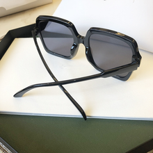 Load image into Gallery viewer, ClaudiaG Enchanting Sunglasses with Case
