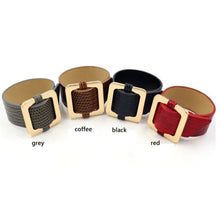 Load image into Gallery viewer, Square-Lock Bracelet -Black
