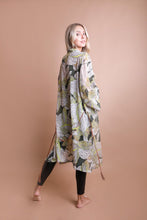 Load image into Gallery viewer, Ikebana Kimono
