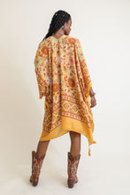 Load image into Gallery viewer, Moroccan Touch Tapestry Kimono
