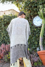 Load image into Gallery viewer, Persian Style Two Tone Tassel Kimono

