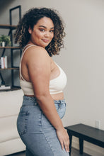 Load image into Gallery viewer, Plus Cutout Seamless Bralette
