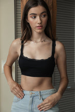 Load image into Gallery viewer, Seamless Lace Strap Bralette
