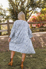 Load image into Gallery viewer, Spring Blossom Floral Kimono
